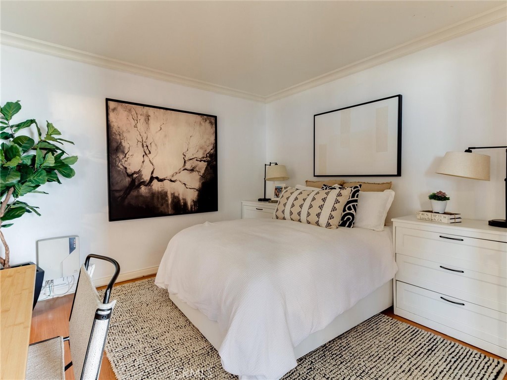 Queens Surf (QS) - Residential