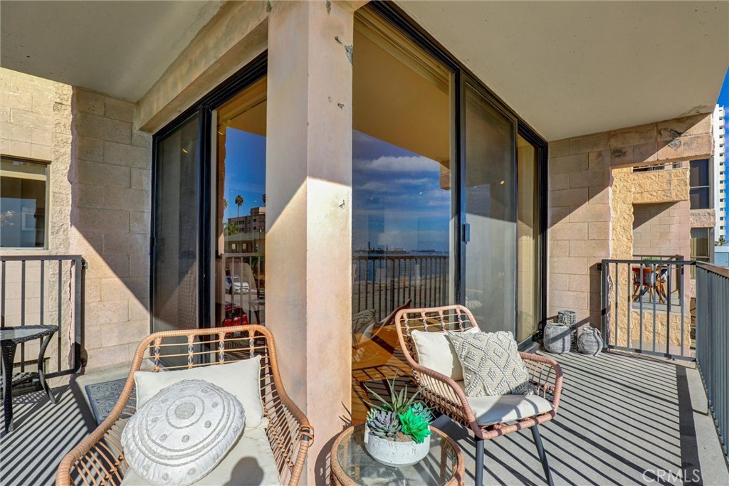 Queens Surf (QS) - Residential