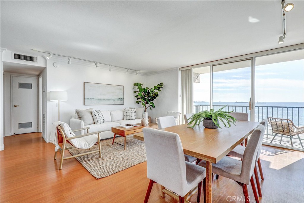 Queens Surf (QS) - Residential