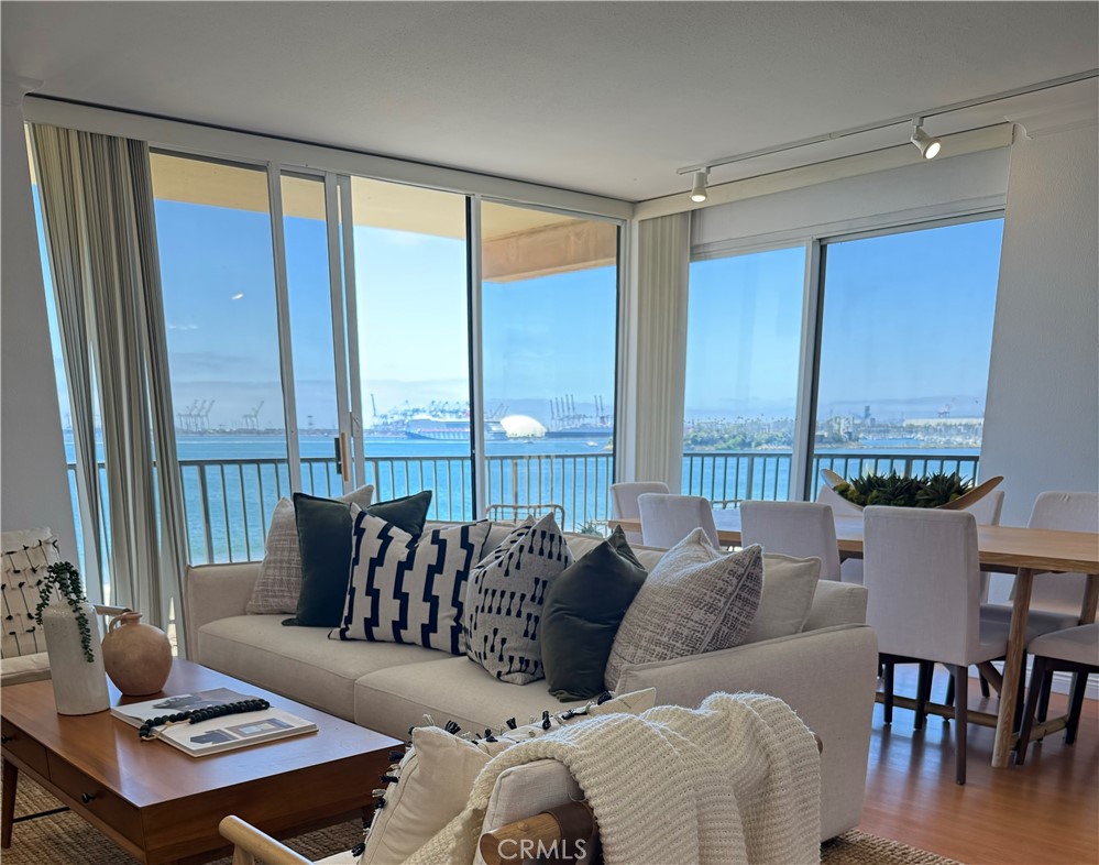 Queens Surf (QS) - Residential