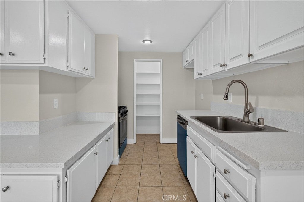 25220 Belle Porte Avenue 2