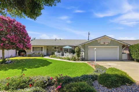 Photo of 614 Azure Court, Upland, CA 91786 (MLS # CV26167518)