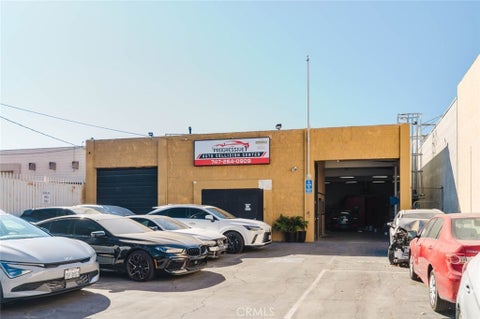 Photo of 18348 Eddy Street, Northridge, CA 91325 (MLS # GD26220294)