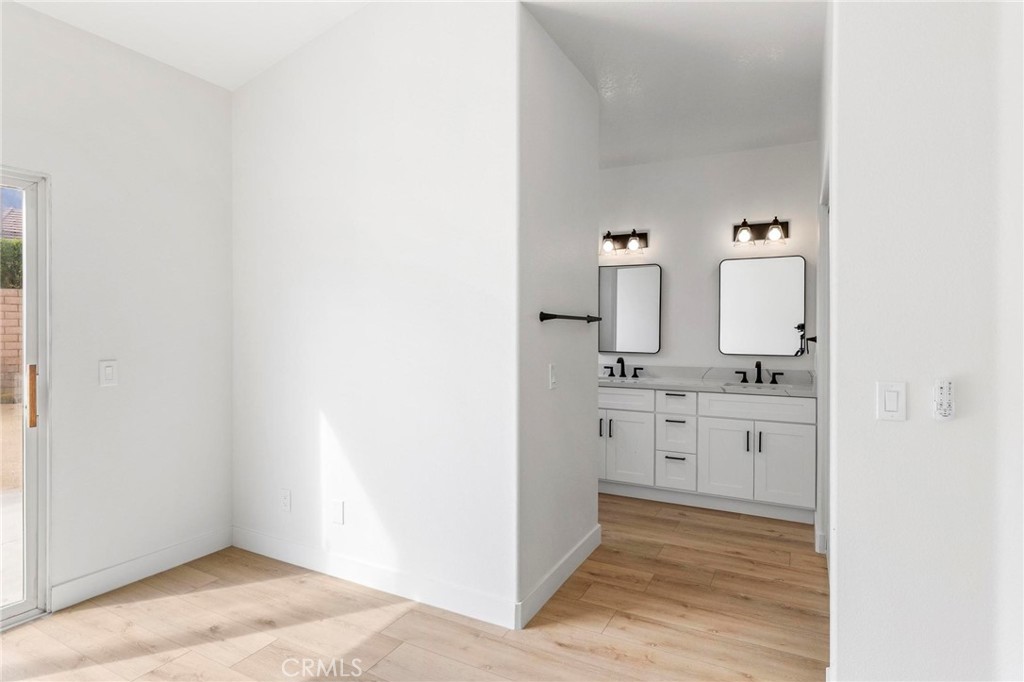 Flora Vista - Residential