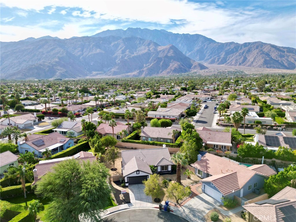 Flora Vista - Residential