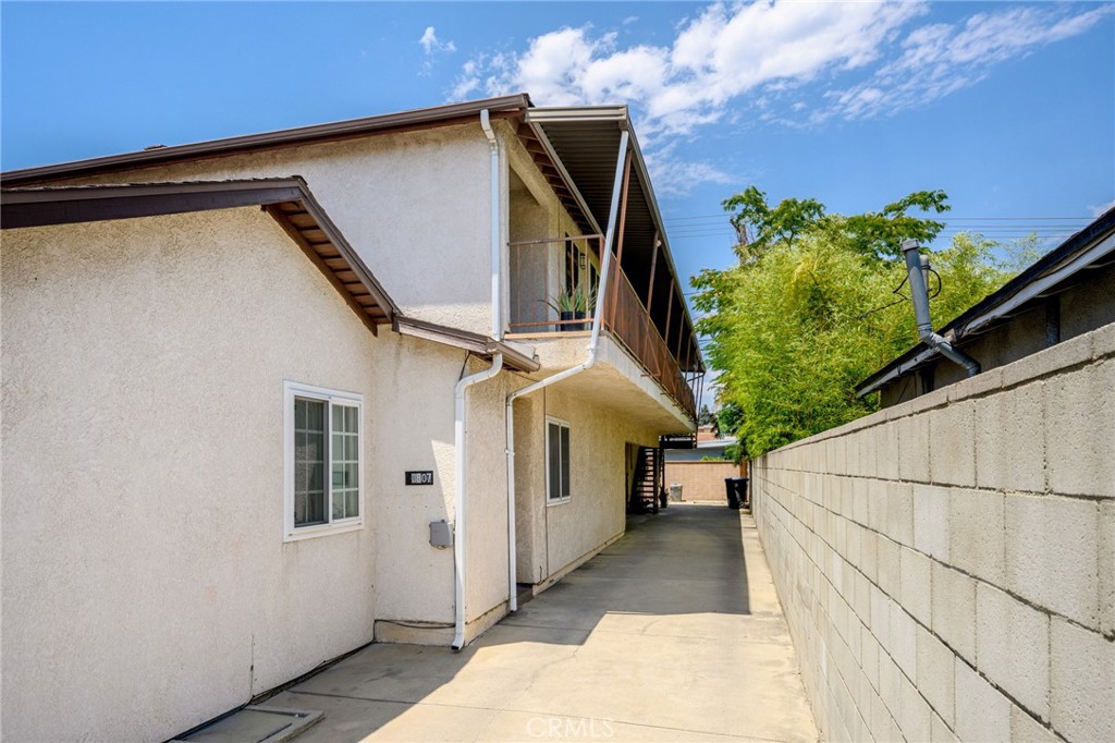 Updated Unit * 1 Bedroom / 1 Bathroom * 700sqft * Open Floor Plan * Living Room * Dining Area * Laminate Floors * Central A/C & Heat * Community Laundry * 1 Car Parking * Water Included * Tenant Pays Gas & Power * No Pets