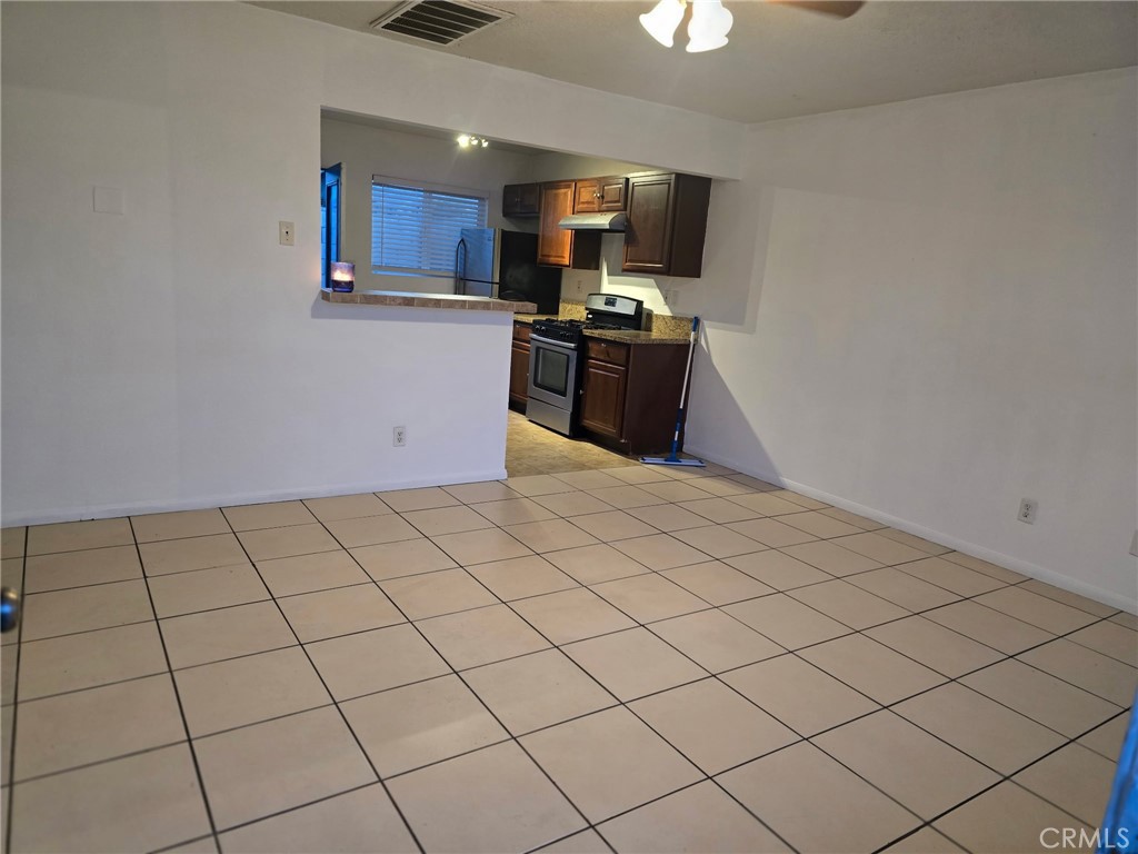 Central Palm Springs (33215) - Residential Lease