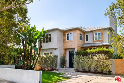 Photo of 2302 27th Street, Santa Monica, CA 90405 (MLS # 26103702)