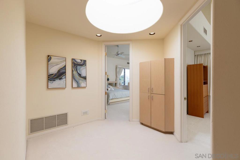 Rancho Santa Fe - Residential