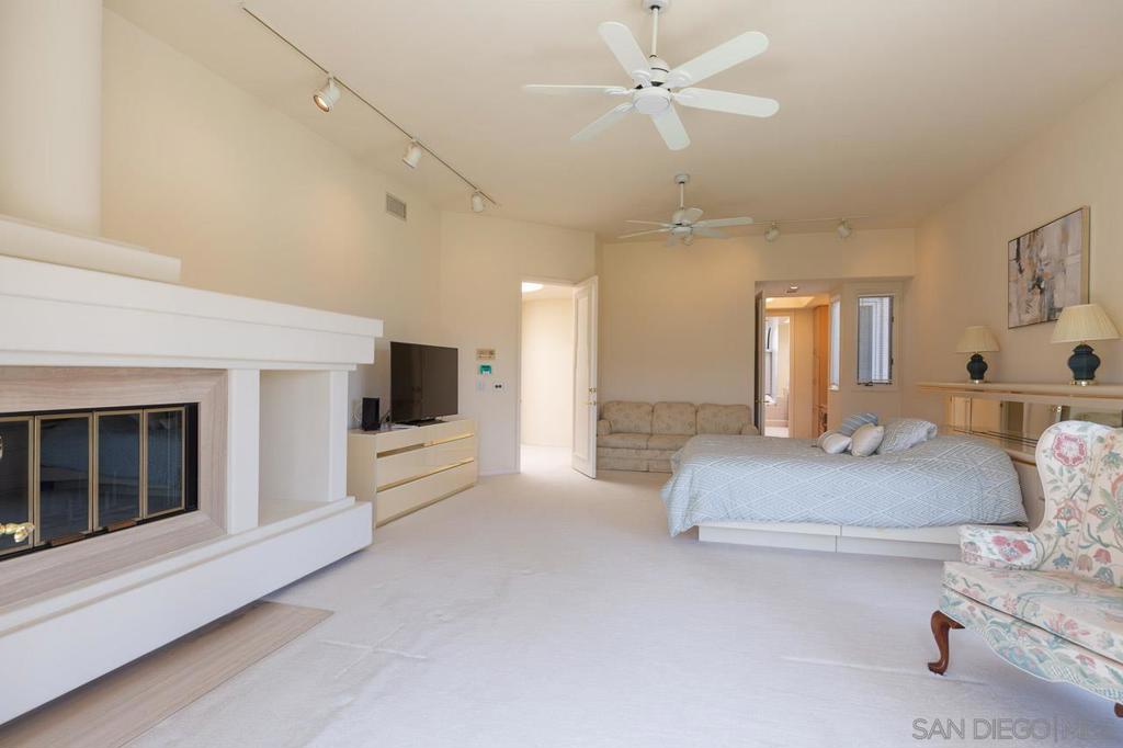 Rancho Santa Fe - Residential