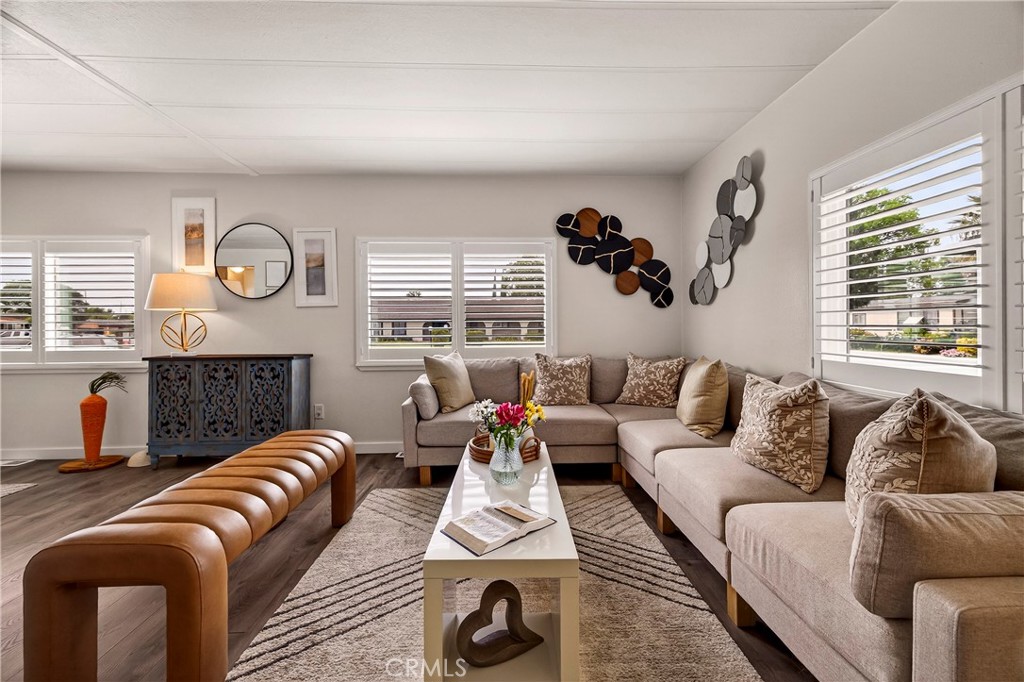 3544 Calle Principal 86