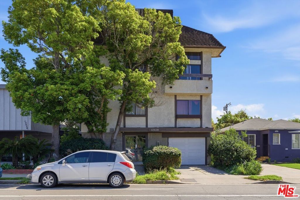 Photo of 12438 Short Avenue #2, Los Angeles, CA 90066 (MLS # 26662281)