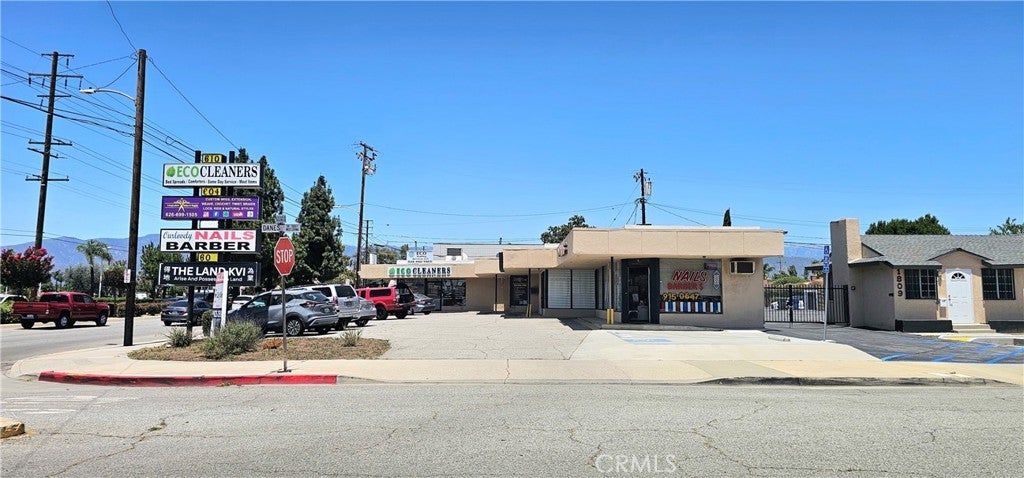 610 N Azusa Avenue
