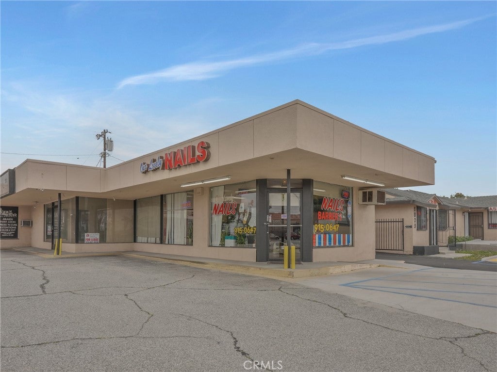 610 N Azusa Avenue