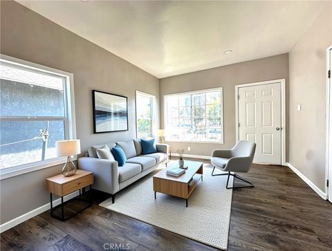 Photo of 155 W 43rd St, Los Angeles, CA 90037 (MLS # AR26083980)