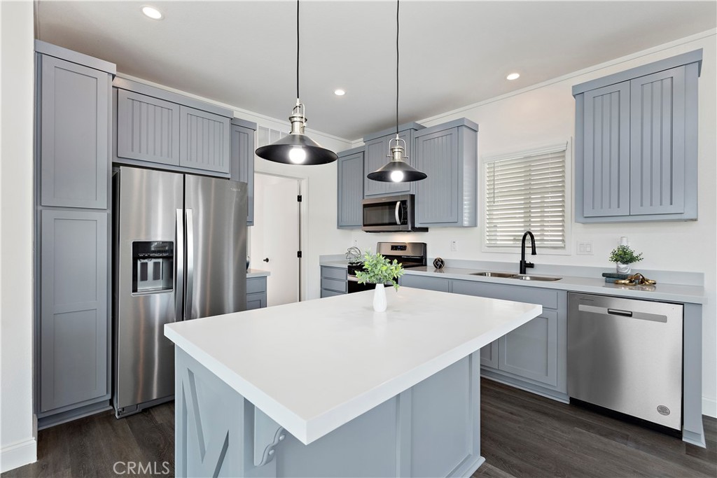 2755 Arrow Highway 169