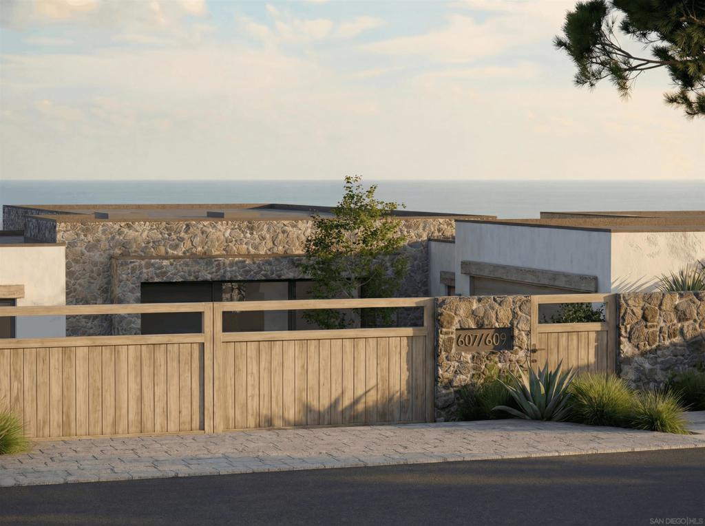 607 N Granados Avenue