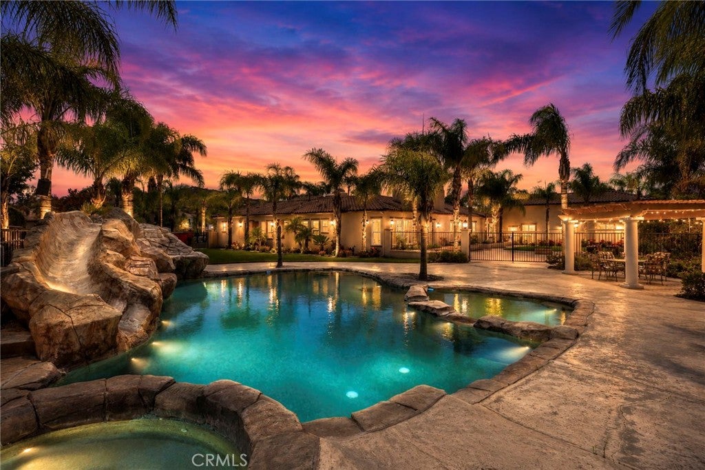 7907 Horizon View Drive
