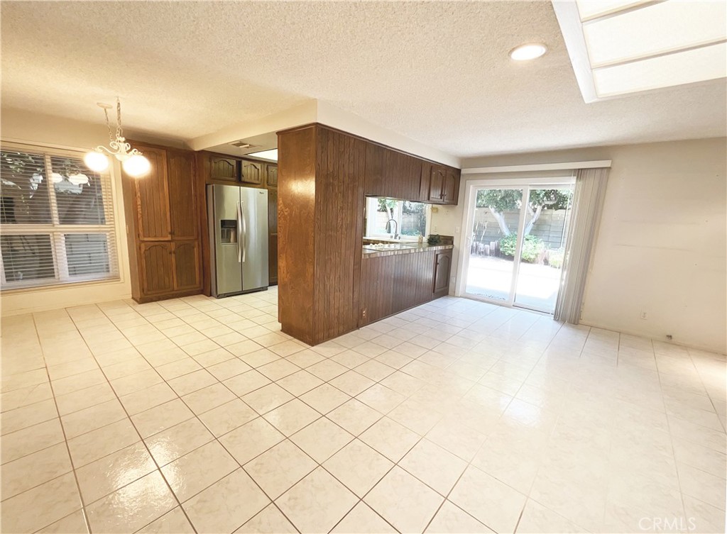 4349 Candleberry