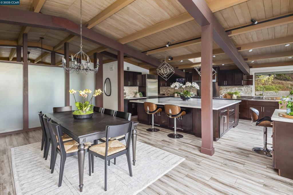 ORINDA C.C. - Residential