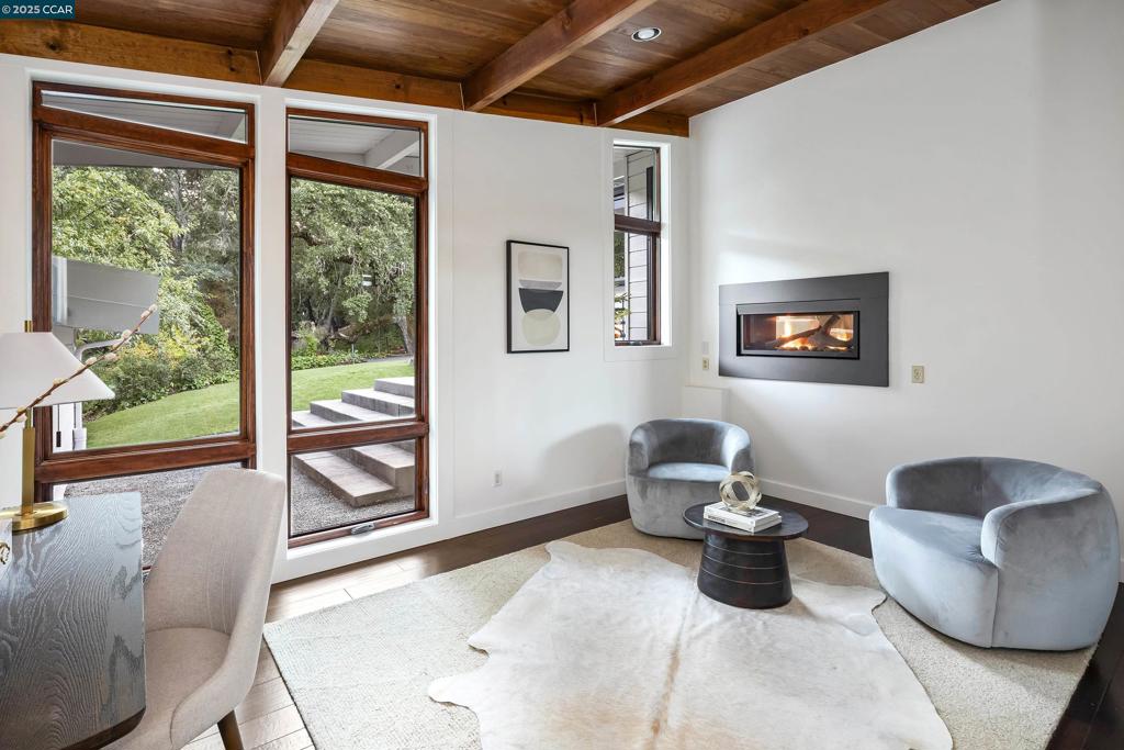 ORINDA C.C. - Residential