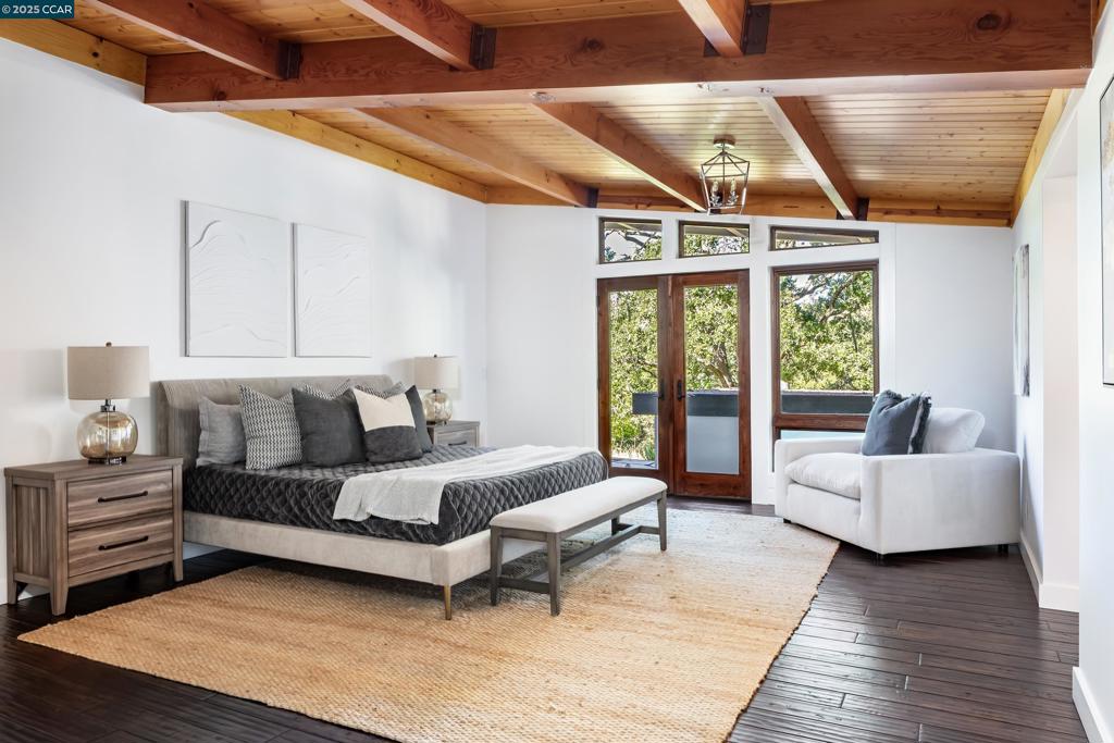 ORINDA C.C. - Residential
