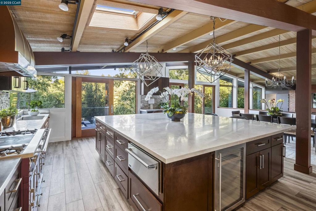 ORINDA C.C. - Residential