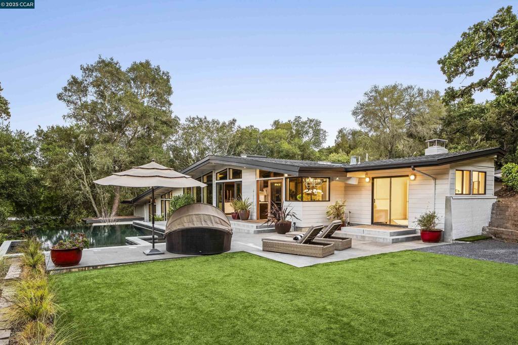 ORINDA C.C. - Residential