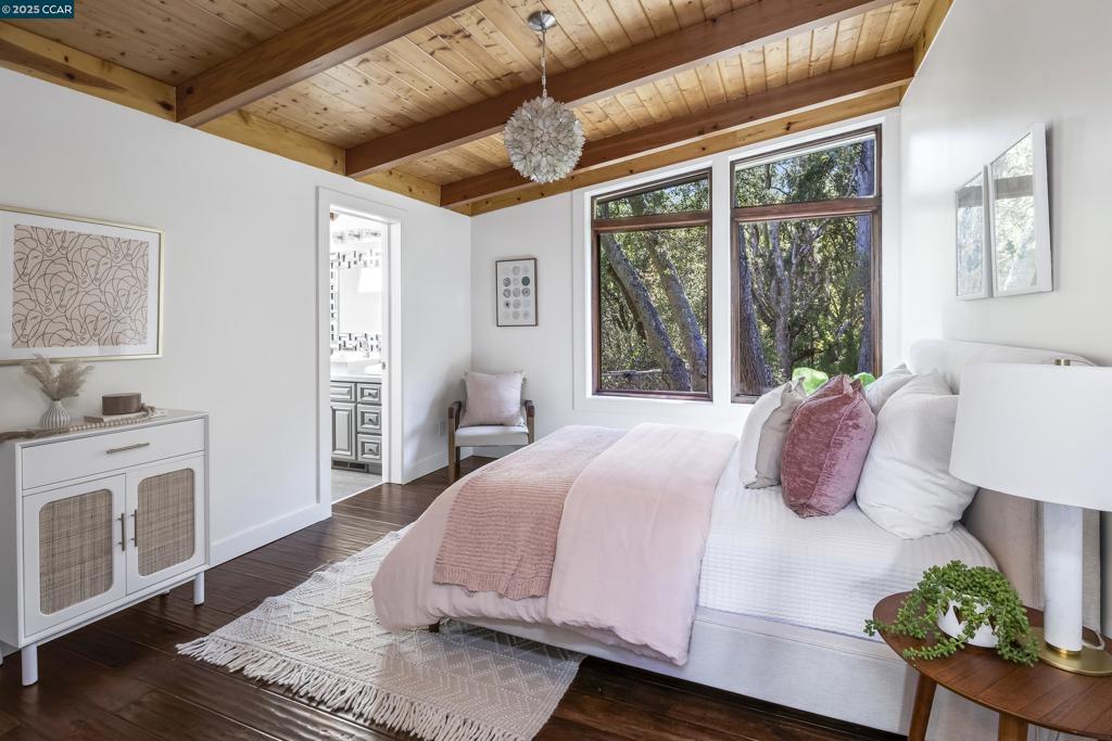 ORINDA C.C. - Residential