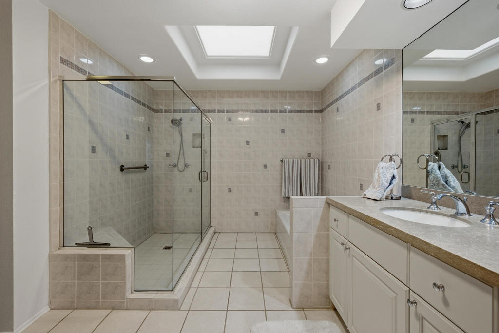 The Springs C.C. - Residential