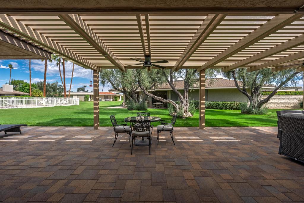 The Springs C.C. - Residential