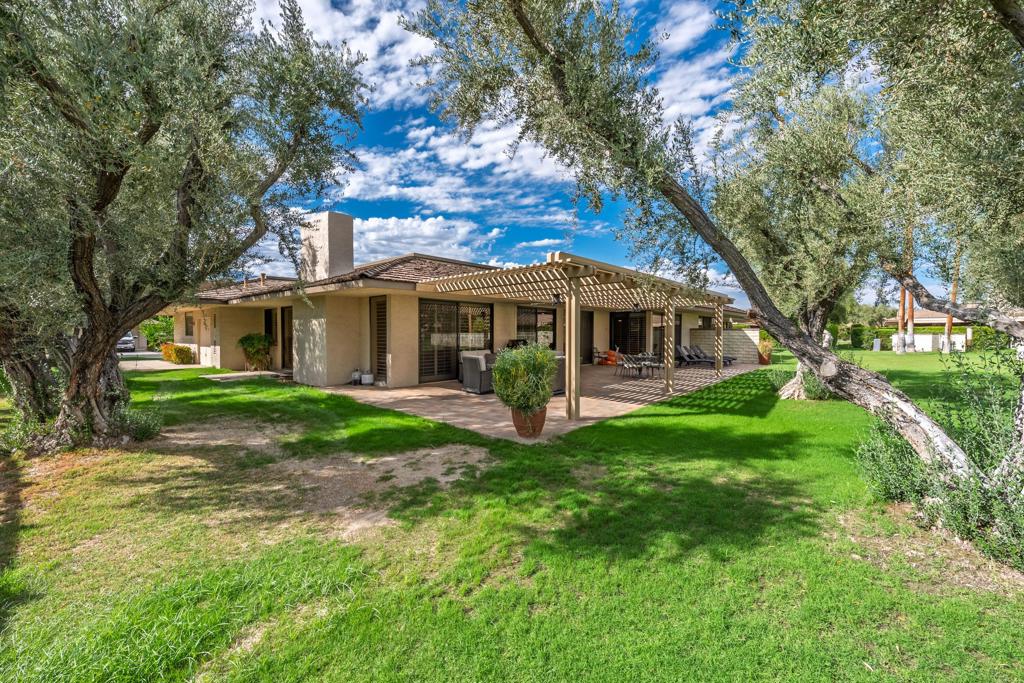 The Springs C.C. - Residential