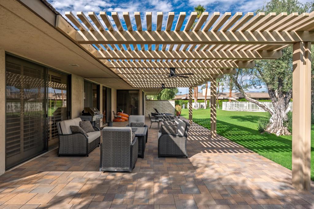 The Springs C.C. - Residential