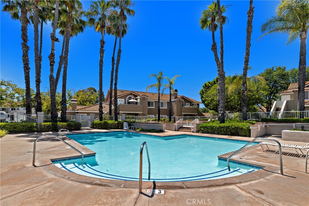 Las Flores (R1) (LF) - Residential Lease