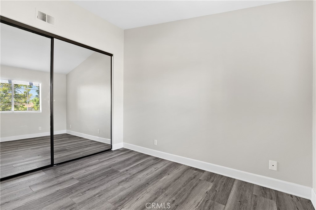 Las Flores (R1) (LF) - Residential Lease