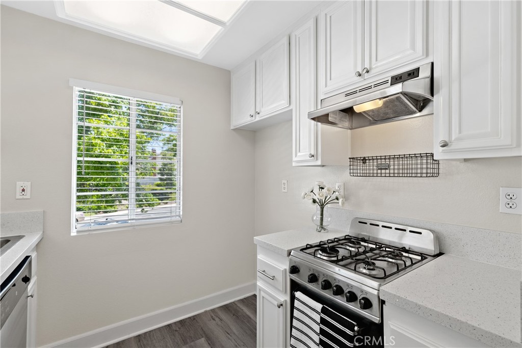 Las Flores (R1) (LF) - Residential Lease