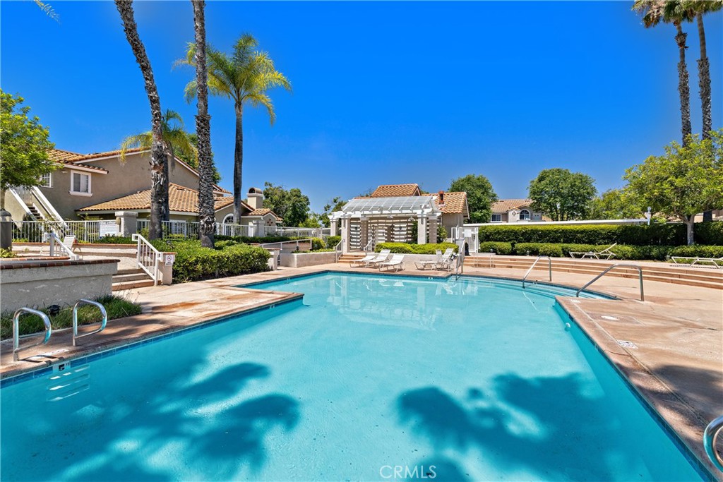 Las Flores (R1) (LF) - Residential Lease