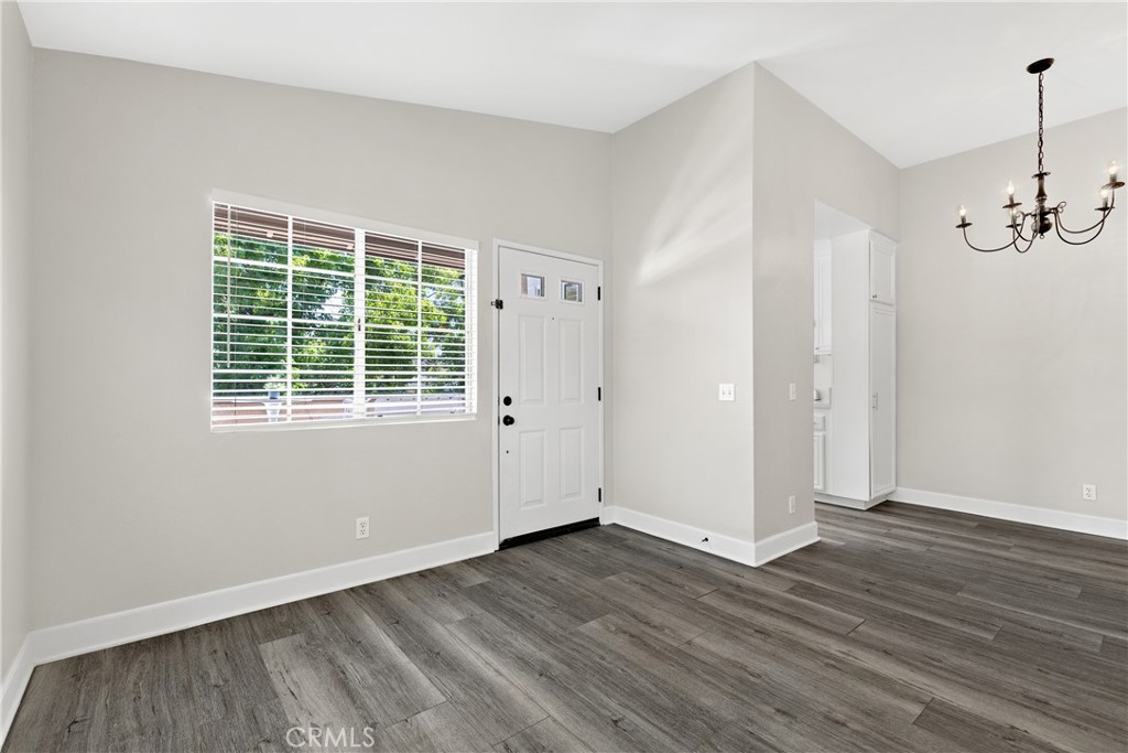 Las Flores (R1) (LF) - Residential Lease