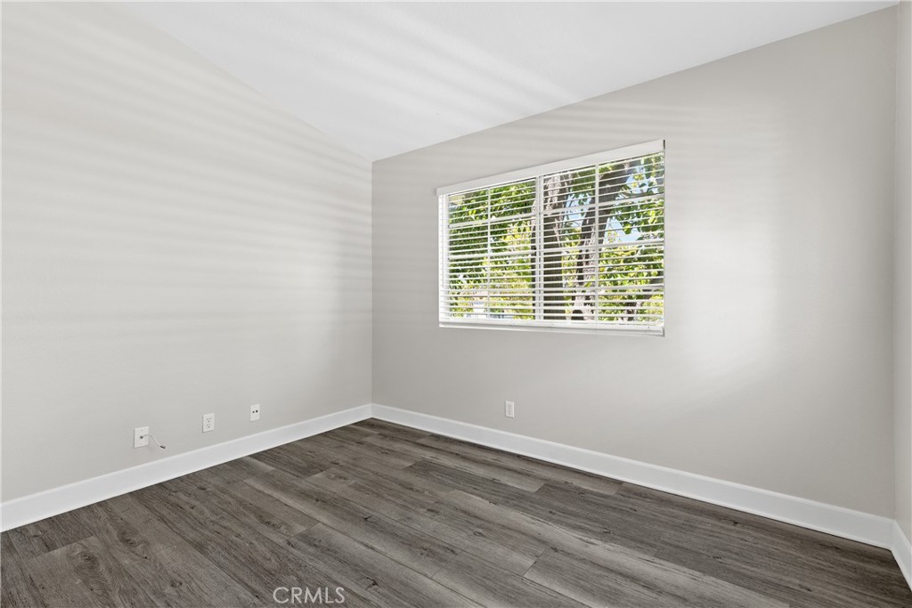 Las Flores (R1) (LF) - Residential Lease