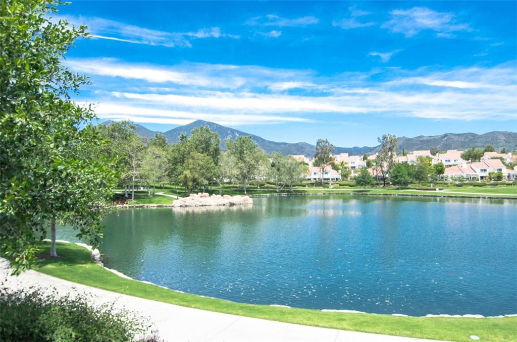 Las Flores (R1) (LF) - Residential Lease