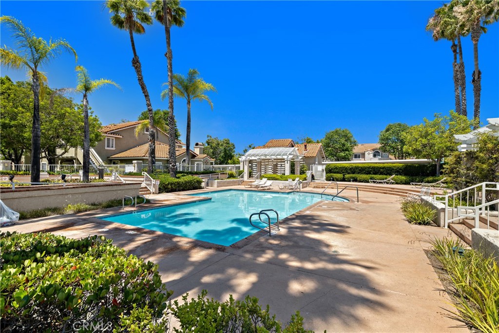 Las Flores (R1) (LF) - Residential Lease