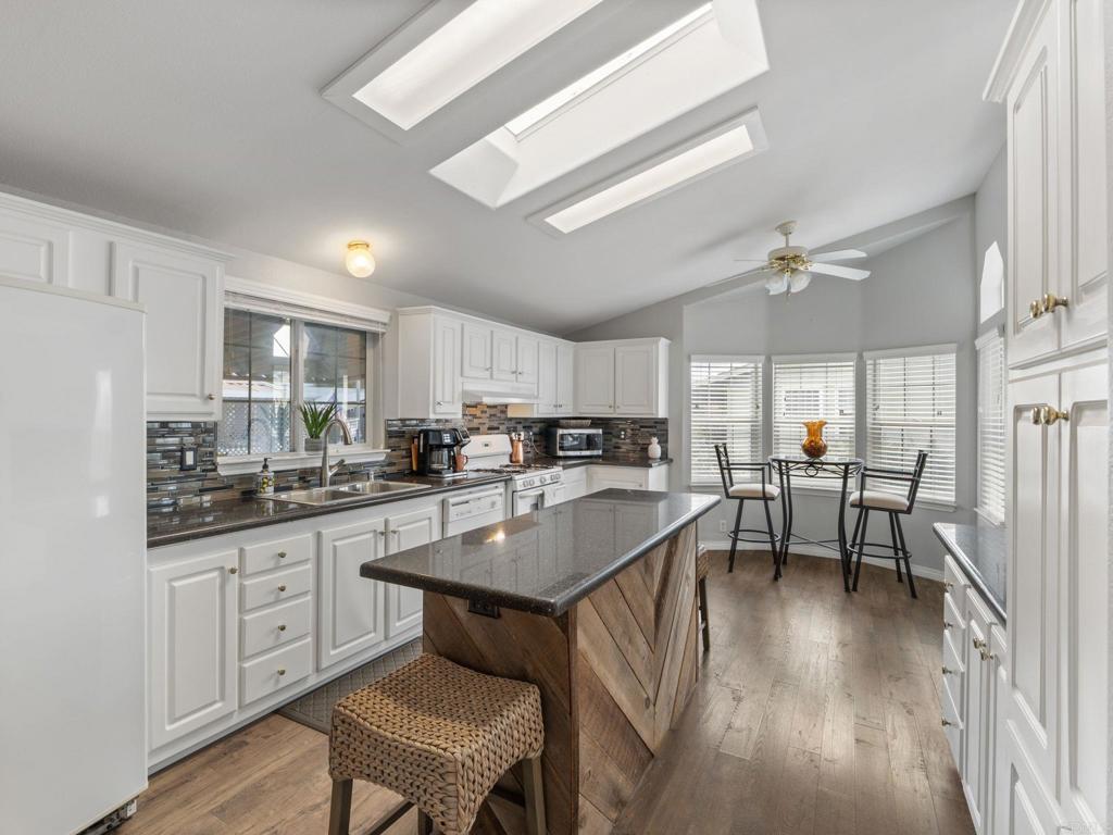 444 N El Camino Real Parkway SPC 64