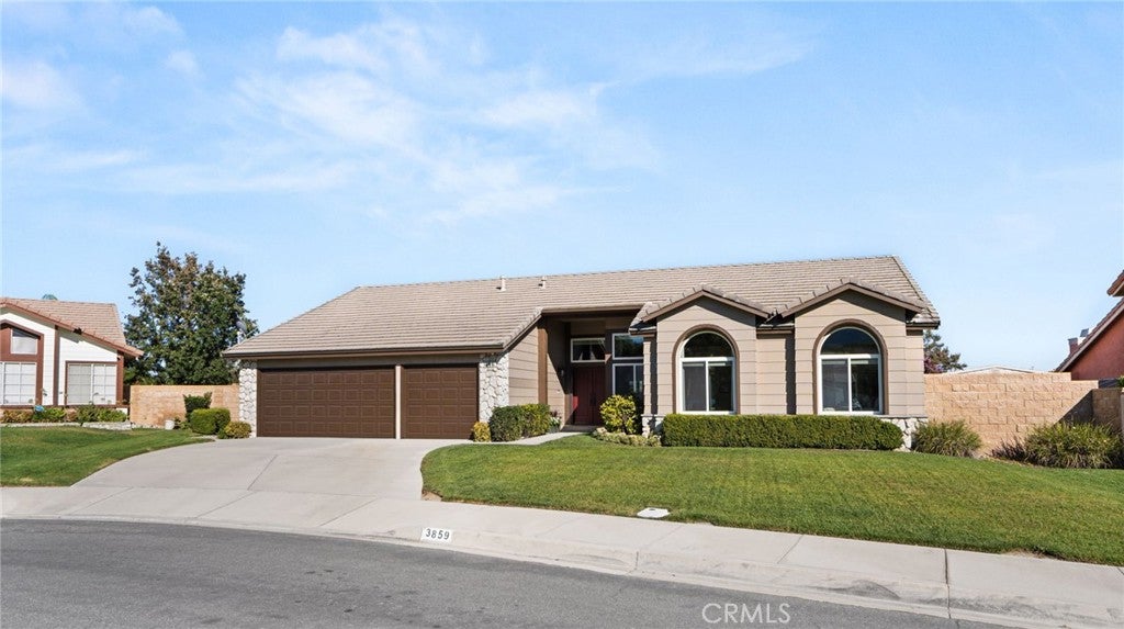 3859 Dove Tree Avenue