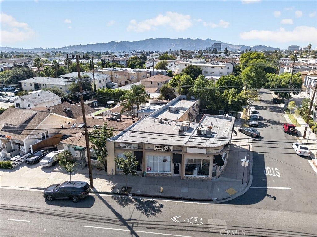 217 N Verdugo Road