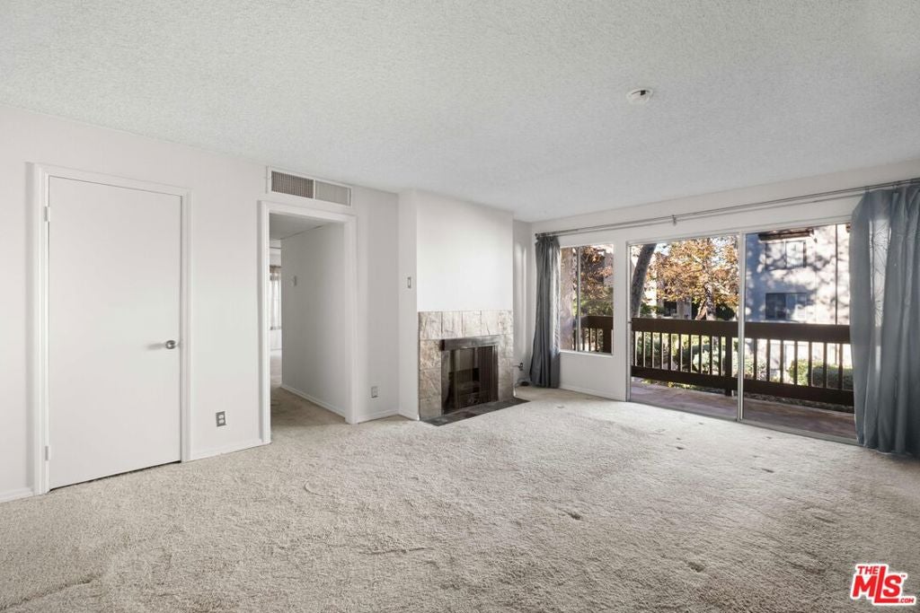 2207 Summertime Lane