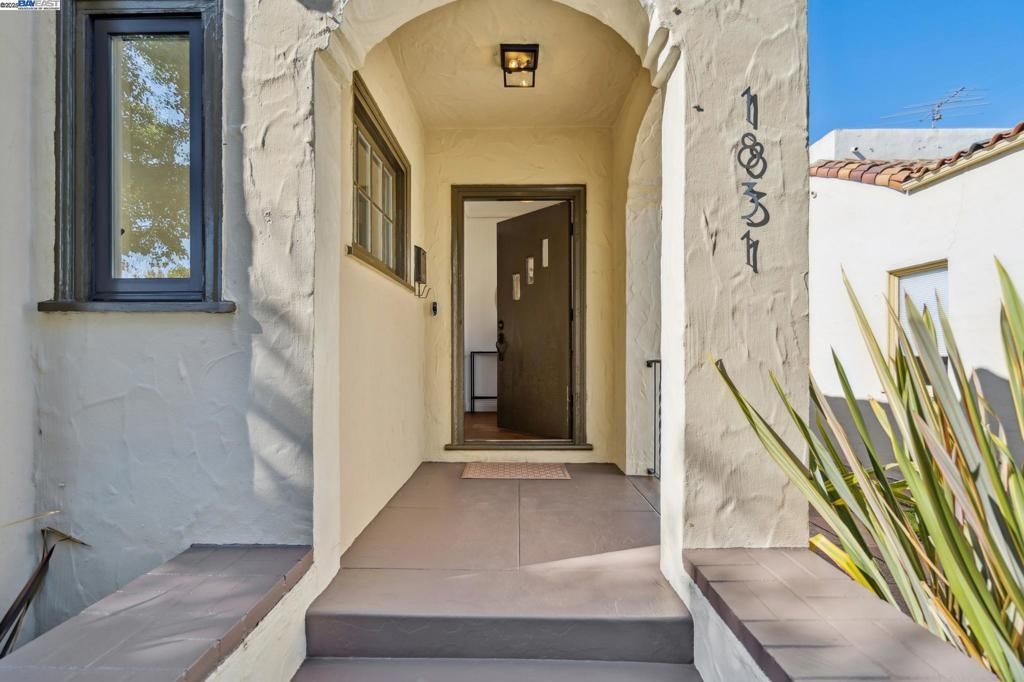 Photo of 1831 Harvard Dr Dr, Alameda, CA 94501 (MLS # 41115779)