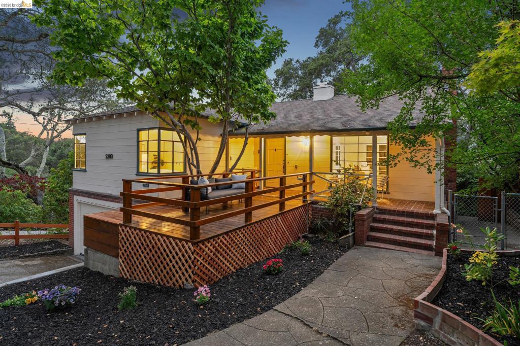 2380 Leimert Blvd
