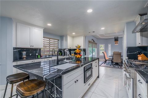 212 Independence Drive Claremont CA 91711