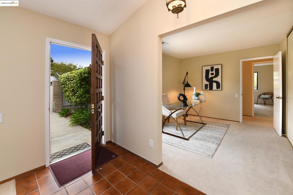 Properties 4 4800 Full Moon Dr