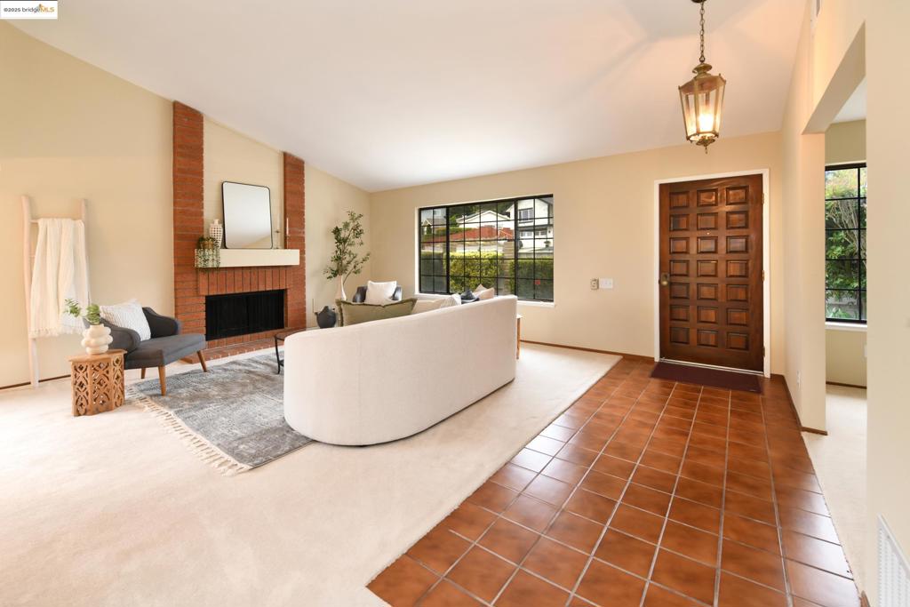 Properties 3 4800 Full Moon Dr